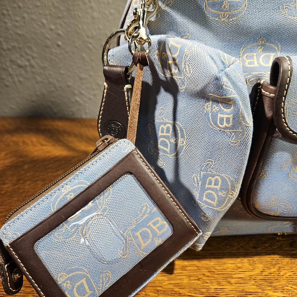 Dooney & Bourke East/West Denim Shoulder Bag NWT 5 Piece - Picture 14 of 15